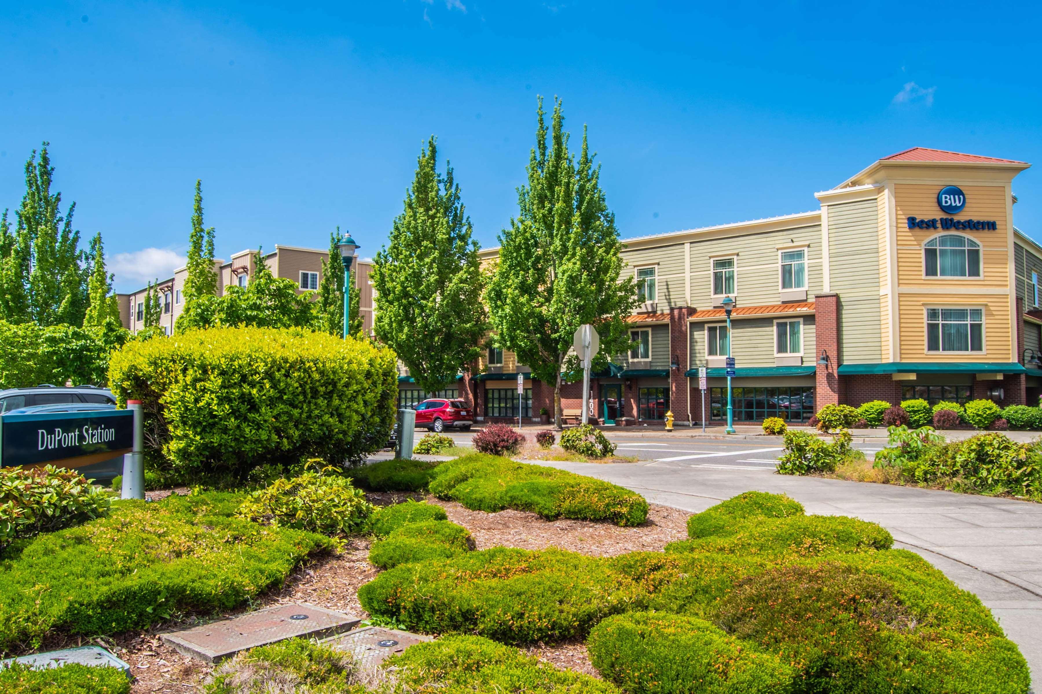 Best Western Liberty Inn Dupont Jblm Exterior photo